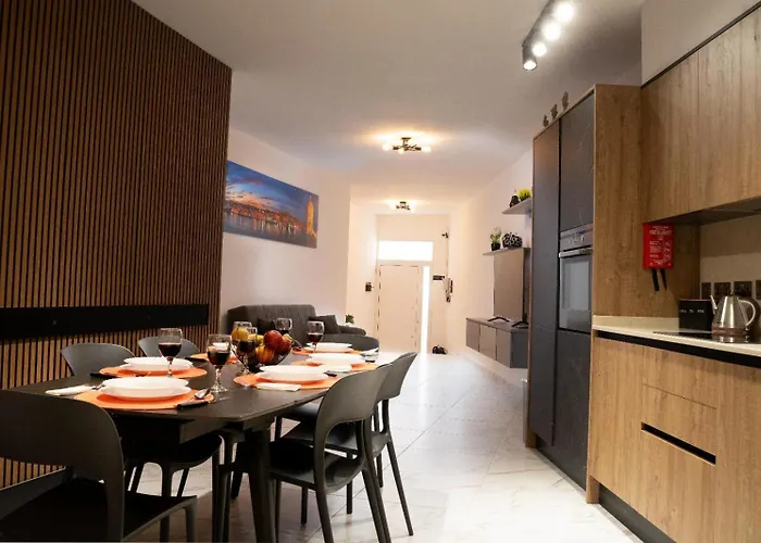 The Duo 홈스테이 *